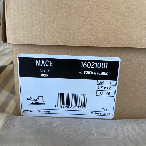 Men’s Doc Marten’s boots with zipper - Picture 4 of 5